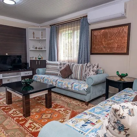 Villa Hisar *